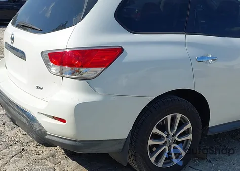 2013 Nissan Pathfinder Sv z USA, uszkodzony, nr VIN 5N1AR2MN5DC677329